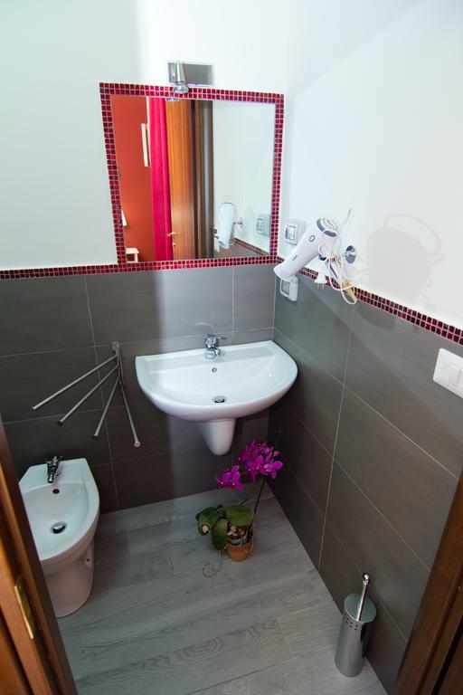 B&B Tifeo วิลลาฟรังกา ติร์เรนา ภายนอก รูปภาพ